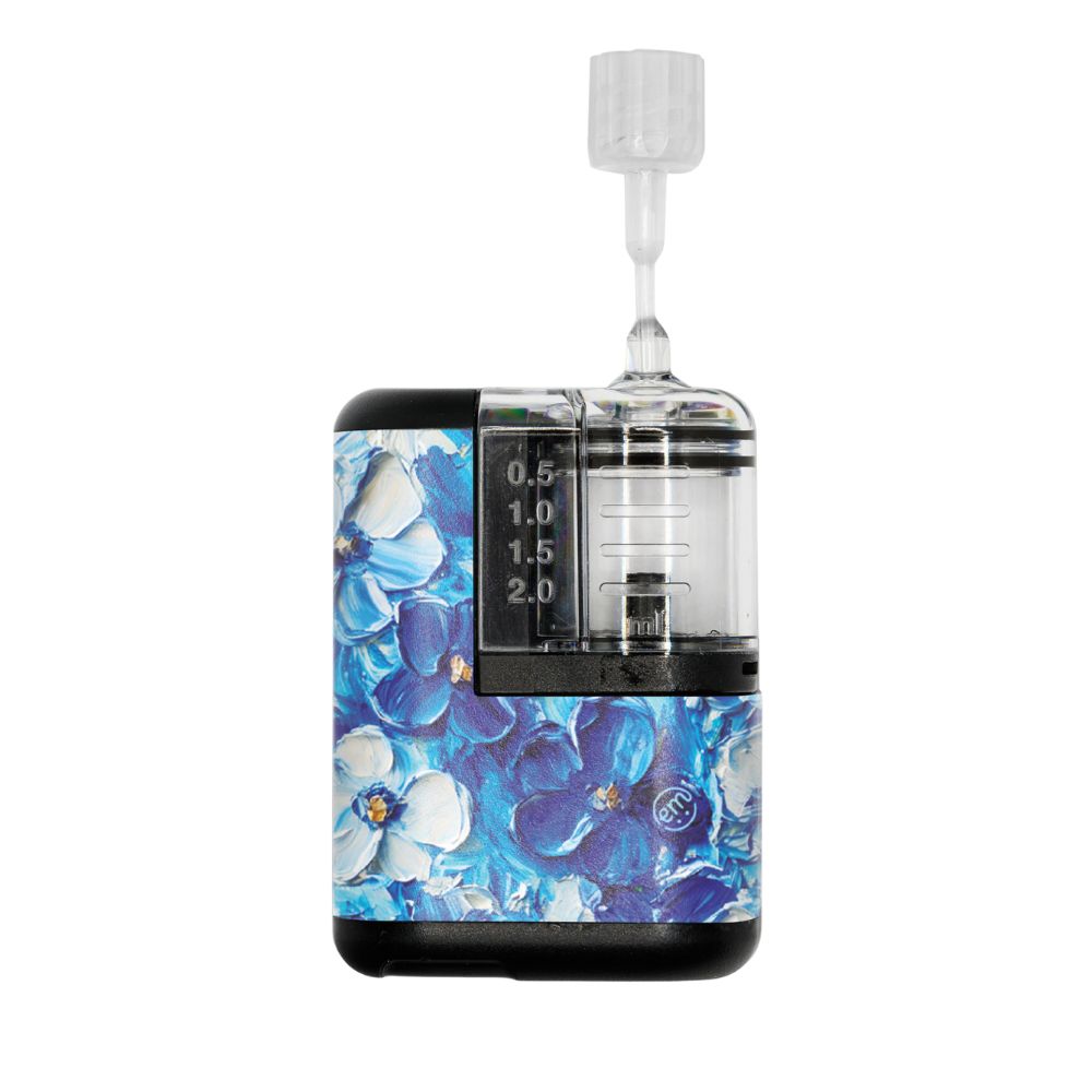 Tandem Mobi pump with an Expression Med blue floral design sticker on it. 