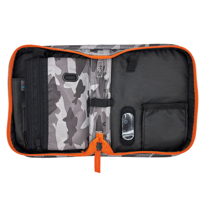Inside of the Deep Dive Omnipod Case on the left showing the pockets to keep all your diabetic supplies organized. 
