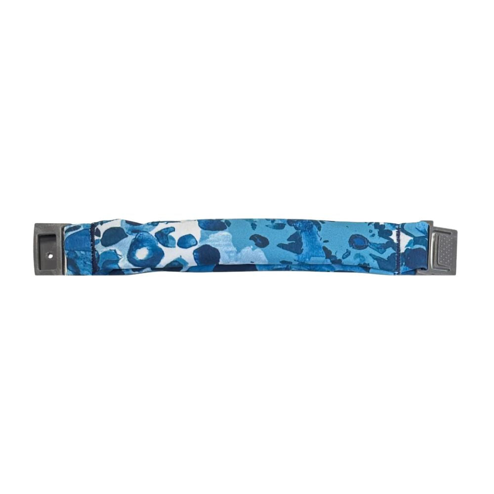 Blue camouflage-patterned belt with metal buckle on a white background